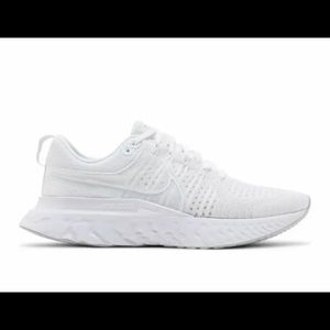 Men's Nike React Infinity Run Flyknit 2 White Running CT2357-103 Men’s Size 9.5
